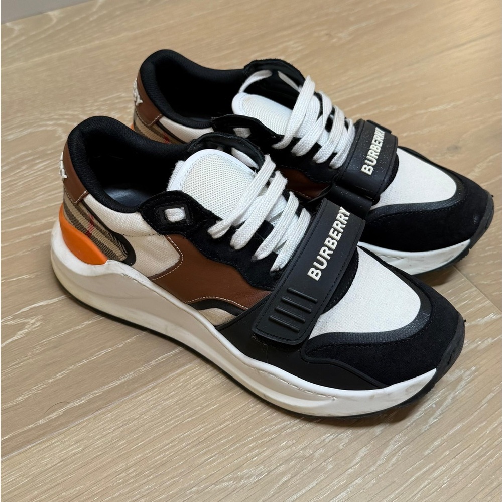 Burberry Sneakers Check Panel Leather Sneakers Size 38 Luxury Designer Shoes